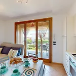 Apartman Adeline Garda Nest By Bookinggardalake Raffa