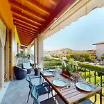 Adeline Garda Nest By Bookinggardalake Apartman *
