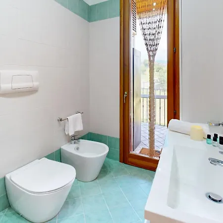 Adeline Garda Nest By Bookinggardalake Apartamento