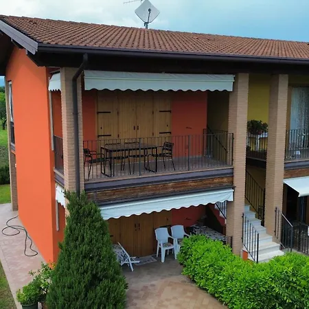 Adeline Garda Nest By Bookinggardalake Apartman
